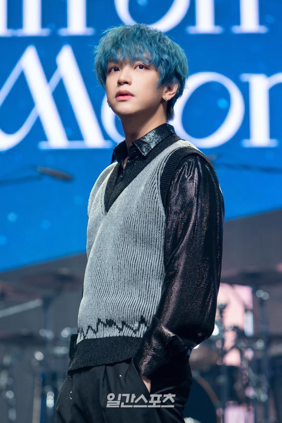 Kim Jaehyeon of group N.Flying poses at the first Music album Man of the Moon showcase held online on the afternoon of the 7th.Photo: FNC Entertainment Offers 2021.06.07