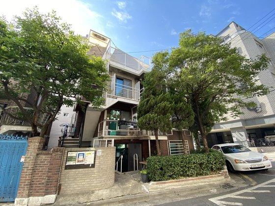 함께 주택협동조합이 소유하고 있는 서울 마포구 성산동 셰어하우스의 모습. ［사진 함께 주택협동조합］