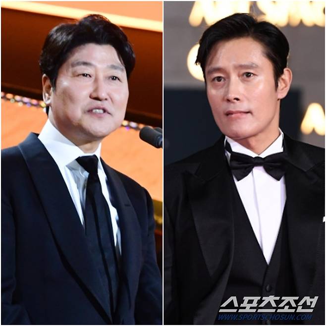 The status of Korean films and Korean actors continues to rise.Korea Men Actor After Actor Kang-Ho Song, who was the first judge of the 74th Cannes International Film Festival competition to be held this month, Lee Byung-hun was selected as the winner of the Cannes Film Festival closing ceremony and is once again in the spotlight.Kang-Ho Song and Lee Byung-hun, who confirmed their attendance at the Cannes Film Festival early this year, as the nations first aviation disaster film Emergency Declaration (directed by Han Jae-rim, making space film) was selected as the official invitation to the Cannes Film Festivals non-competitive category this year.The Cannes Film Festival did not stop at the official invitation, but each of them was appointed as a competition judges and a closing ceremony prize winner, capturing two rabbits of diversity and topicality.Kang-Ho Song was invited to the Cannes Film Festival competition with as many as three productions, including his previous work Miryang (07, directed by Lee Chang-dong), Bat (09, directed by Park Chan-wook), and Psychic, and The Good, the Bad, the Weird (08, directed by Kim Jee-woon) and The Emergency Declaration Its the man of Cannes in real life.He is joined by eight members this year, including director Spike Lee, director of the jury, France and Senegalese Marty Diop, singer-songwriter Milene Palmer from Canada and France, American actor and director Maggie Gyllenhaal, Austrian director Yeshika Hausner, France former actor and director Melanie Laurent, Brazilian director Clever Mendonsa Filo and France former actor Tahar Rahim He will be in charge of the competition.Kang-Ho Song will be the fifth Korean filmmaker to be the first Korean male actor to be a judge in the competition at the Cannes Film Festival, following Shin Sang-ok in 1994, Lee Chang-dong in 2009, Jeon Do-yeon in 2014, and Park Chan-wook in 2017.The Cannes Film Festival added meaning to the Kang-Ho Song, followed by Lee Byung-hun as a closing ceremony winner.Lee Byung-hun will attend the Cannes Film Festival as the main actor of the Emergency Declaration and will take a place until the closing ceremony on the 17th and take a spectacular finale.Lee Byung-hun was invited to the Cannes Film Festival non-competition category for Sweet Life (05, directed by Kim Jee-woon) Good Guy, Bad Guy, Weird Guy and received a love call from the third Cannes Film Festival until Emergency Declaration this year.Lee Byung-hun, who became the second Korean filmmaker and the first Korean male actor to win the awards at the closing ceremony of the Cannes Film Festival, which attracted worldwide attention, was honored at the closing ceremony of the Cannes Film Festival.Although the specific awards are not yet known, it is analyzed that the winner will be the most likely winner as he attended as an actor.Lee Byung-hun not only made his debut at the Cannes Film Festival, but also attracted a lot of attention at the 88th Academy Awards in 2016, the first Korean Actor to be awarded.At the time of the Academi awards ceremony, he was awarded the Foreign Language Film Award (currently International Film Award) with Sofia Bergara, and he was well received for introducing and awarding foreign language film candidates with fluent English skills and unique bass voice.This years Cannes Film Festival will complete a colorful film festival with Kang-Ho Song and Lee Byung-hun, who represent Korean films.It is expected to be the best Cannes film festival that is as good as parasite (19, directed by Bong Joon-ho), which won the Golden Palm Award, the best honor of the first Cannes film festival in Korea.