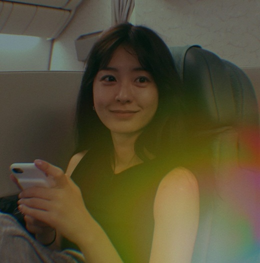 Actor Jung Yu-mi showed off the charm of Bly.On the 8th, Jung Yu-mi posted a picture on his Instagram without any comment. The photo showed him sitting on the airplane seat.Jung Yu-mi smiles lightly with his cell phone, wearing comfortable outfits for the flight, and he boasts beautiful beauty with round, large eyes, a stiff nose and a slender face.Especially, the atmosphere of the photo filter made the lovely feeling of Jung Yu-mi, which is Jung Yu-mi, which captivated the eyes with flawless skin and elegant eyes.Jung Yu-mi is about to release the movie Wonderland to be released.