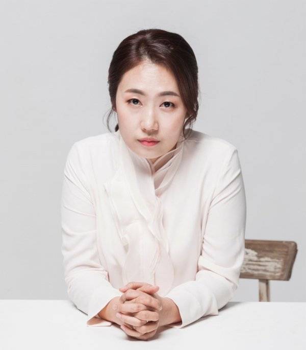 김하율 작가
