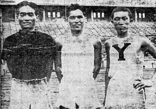 1932년 로스앤젤레스 올림픽에 참가한 김은배(오른쪽)와 권태하(왼쪽), 가운데는 코치 겸 선수로 나선 쓰다.