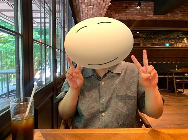 지난 21일 서울 마포역 근처 카페에서 이수민 작가를 만났다. (사진=공예은 기자)