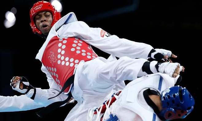 루탈로 무함마드가 동메달을 땄던 2012 런던올림픽에서 경기를 치르는 장면. EPA연합뉴스