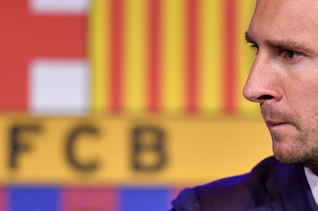 리오넬 메시가 기자회견을 하고 있다. 바르셀로나|AFP 연합뉴스