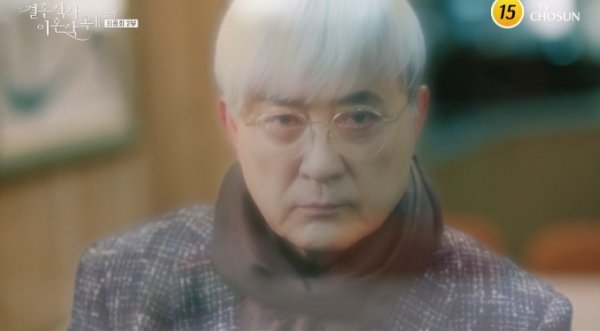 On the 8th, the final episode of the TV Chosun Marriage Writing Divorce Composition 2 (hereinafter referred to as the Joy Song 2) was broadcast.Kim Dong-mi (Kim Bo-yeon) and Ami (Song Ji-in) constantly fought, and Shin Yu-shin (Lee Tae-gon) began to become increasingly uncomfortable.Among them, Shin Yu-shin suspected and imagined the relationship between Safi-young and Seo-ban (Moon Seong-ho) while looking at the arranged underwear.Nam Ga-bin (Lim Hye-young) was shaken by her ex-boyfriend Seo Dong-ma (Boo Bae), who was constantly courting.Seo Dong-ma expressed affection for the event, which was unpredictable even after Nam Ga-bins refusal, and Nam Ga-bin went on a date and ignored Park Hae-ryun (played by Jeon No-min).Park said, Do you hate me? Is it the friend who broke up as a fan in the dressing room?Im not really in love with him, but with all my heart, Nam said, and forgive me, I think Ill regret it.After all, Park Hae-ryun packed up and left the empty house, saying, I wont do that, but if you change your mind, tell me. Be happy.Since then, Park Hae-ryun has disappeared, and Nam-gabin, who became anxious, visited his ex-wife, Ishi-eun, and caused a lot of trouble.Three stone-singers, Park Joo-Mi, Lee Ga-ryung, and Lee Si-eun, had dinner with the Western (Moon Seong-ho).They are the people who have a favorable feeling for the western half, and who will be connected to the western half was the biggest point of view of Gongsak 2.Among them, Sung Hoon headed to obstetrics and gynecology with song won (Lee Min-young), which had labor.Panmunho (Kim Eung-soo) and So Ye-jeong (Lee Jong-nam) celebrated the birth of song won with the event.Shin Jia went to her father Shin Yu-shin alone and said, Lets go to Abby Golf.After that, Shin Ki-rim ran to Kim Dong-mi, shouting Kim Dong-mi! I am because of you.