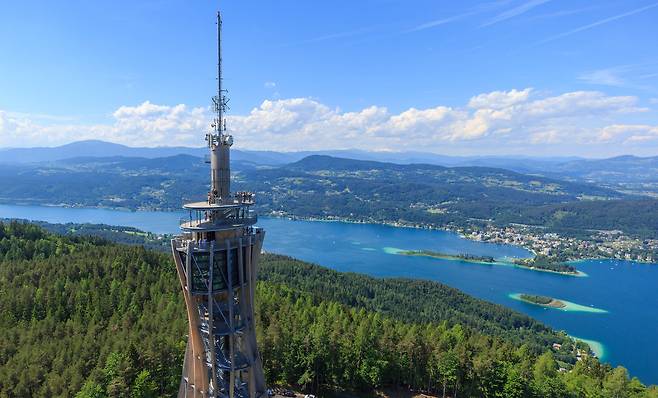 피라미덴코겔에서 내려다보는 뵈르트 호 전경 © Wörthersee Tourismus GmbH_Gert Steinthaler