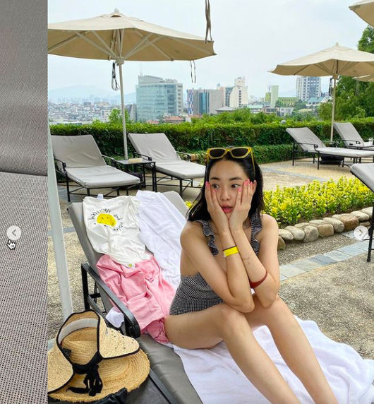 Actor Lee Joo-yeon flaunts charming swimsuit figureLee Joo-yeon posted a photo on her social media on Wednesday of spending time in the pool.In the photo, Lee Joo-yeon showed off her slender figure in a checkered One Piece swimmersuit.A cute look on the face without a toilet makes Lee Joo-yeons innocence stand out.In another photo, Lee Joo-yeon went into the pool in a green swipe suit and showed off her incredible glamour: Lee Joo-yeons slender body line is glamorous.Lee Joo-yeon reunited with after school members through the Civilization Express channel in June,