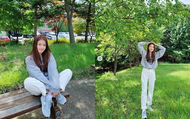Actor Lee Si-young has been casual and has been in a recent situation.Lee Si-young released several photos on his Instagram on the 10th with the article Pretty Shooting.The photo shows Lee Si-young posing on the set.Lee Si-young, who showed casual style by matching pants and running shoes in T-shirt, captivates the eyes with a goddess smile and innocent beauty that reveals the filming scene.Fans responded that Shi Young is more beautiful, Picture is pictured, Natural charm is full.Meanwhile, Lee Si-young is married to a restaurant businessman man in 2017, and has one man in the bottom, and will meet with viewers in a remake drama of CBS mentalist in the US.
