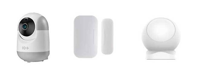 IoT 기술을 탑재한 IP 카메라와 도어센서, 동작 감지 센서 (출처=텐플)