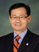 박남주 신임 광주시의회 사무처장