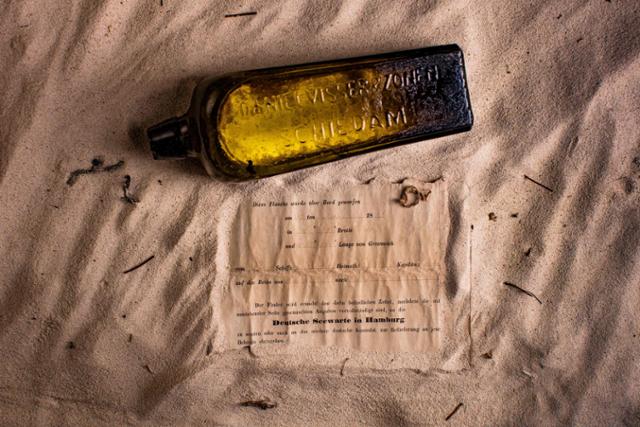2018년 호주의 웨지아일랜드 해변가에서 발견된 병 속에 든 편지는 세계에서 가장 오래된 것으로 판정됐다. AFP 연합뉴스
