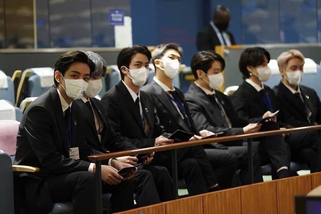 그룹 BTS(방탄소년단)이 20일(현지시각) 뉴욕 유엔본부 총회장에서 열린 제2차 SDG Moment(지속가능발전목표 고위급회의) 개회식에 참석했다.   연합뉴스