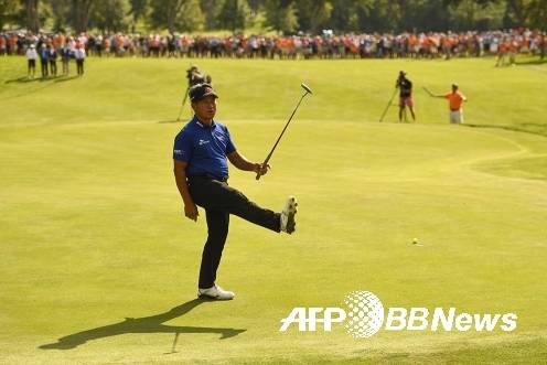 2021년 미국프로골프(PGA) 챔피언스 투어 샌포드 인터내셔널에서 준우승한 최경주 프로가 플레이오프에서 아깝게 버디 퍼트를 놓치는 모습이다. 사진제공=ⓒAFPBBNews = News1