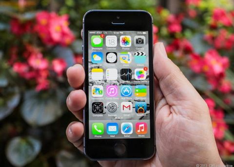 애플이 아이폰5S 등 구형 기기를 위한 보안 업데이트를 공개했다. (사진=씨넷닷컴)
