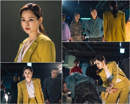 SBS gilt drama One the Woman is a double-life comic buster drama by a 100% defective index female prosecutor who entered the Billen chaebol after becoming a life Wish Upon a Star as a chaebol heiress overnight in a corruption test.Above all, One the Woman, which caused the audiences hot reaction with the stone fastball ambassador, cool and refreshing development, unique and sensual production, and Actors Hot Summer Days, broke the top two consecutive ratings and broke off the brilliant start.In the last broadcast, Lee Ha-nui, a tyrannical prosecutor who became a Wishon a Star with a chaebol daughter-in-law, burst into the inner side of the scandal, and a thrilling development was unfolded to bomb cider to his family.But when Han Seung-wook (Lee Sang-yoon), who knew Kangs peanut allergy and scarring of his arm, who was his first love 14 years ago, turned his suspicions about the supporting actor into confidence, What are you?The real Mina, where is it? The ending made me sweat in my hand.Lee Ha-nui presented the scene of the False Action, which was in a crisis due to the sudden raid of the triangular wave.The scene where the supporting actor who found the scene of the accident in the drama faced the three-way wave.As soon as the supporting actor looked around the parking lot of the Hanju Hotel where he had an accident at the time of the painting auction event, the three-way wave approached the supporting actor, and the supporting actor, who cast his eyes on the boundary, reveals the unusual fighting skill of breaking his arms backward when the three-way wave Woo Bum (Yoon Dae-yeol) raises his hand.The supporting actor, who showed a surprised expression in his hand that reacted before his head, soon emits a charismatic aura as if his instincts are revived.And in the Naver TV exclusive premiere video, the supporting actor broke Woo Bums arm and threw it away, I realized it at that moment.I am not a river, he said, realizing that he was not a river.Indeed, the supporting actor is curious about whether he can recall the memories of the past through the fight with the triangular wave, and why the supporting actor has found the accident scene again.Lee Ha-nui, who returned to the drama in about two years and six months, has been proving that he is an irreplaceable actor by hitting the house theater with his strong acting skills in the supporting role.Not only comic Hot Summer Days, but also the action scene where you throw your body, you are pouring passion and motivation and admiring the field staff.At the scene of the Salvation Daechi Station, Lee Ha-nui showed a constant effort to each movement by repeatedly joining with the opponent Actor before entering the filming, and completed a dynamic action with the sound of the shot, creating a thrilling and dynamic scene.The scene is always full of hot energy thanks to Lee Ha-nuis lively charm and the passion for Hot Summer Days and Action, the production team said. We hope that the vibrant catharsis feast will be held as the instincts of the assistant prosecutor are revived one by one, so enjoy it on the night of the 24th.The third episode of One the Woman will air at 10 p.m. on the 24th.Photo: SBS One the Woman