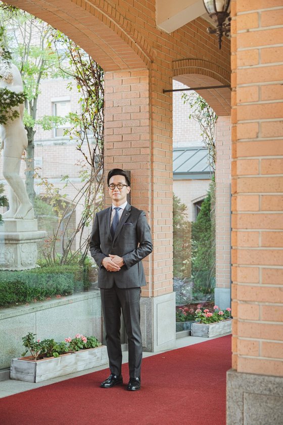 김성균 메이필드 호텔 서울 객실 총괄 팀장이 소중 학생기자단의 호텔리어의 세계에 대한 질문에 답했다.
