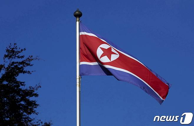 북한 인공기. © 로이터=뉴스1 © News1 정윤영 기자