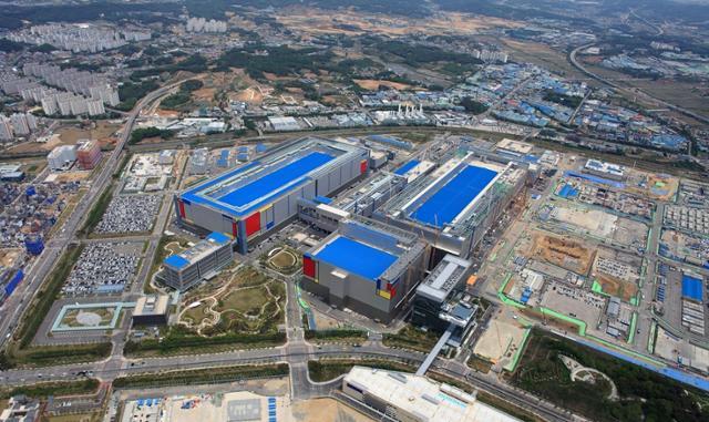 세계 최대 규모의 반도체 공장인 삼성전자 평택 2라인. 삼성전자 제공