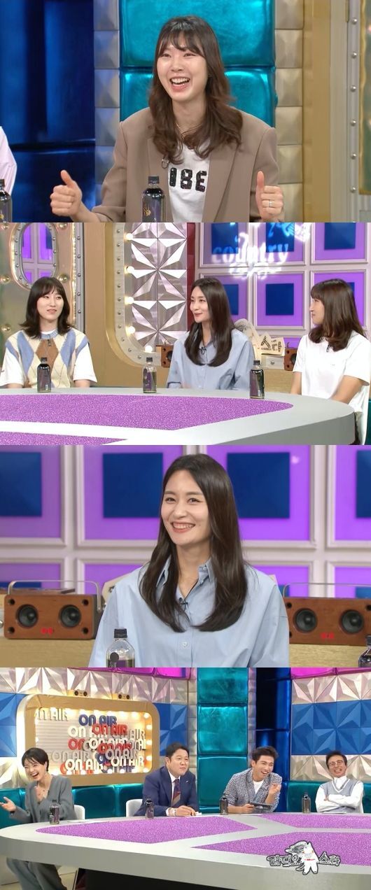Yang Hyo-jin and Pyo Seung-ju, the womens volleyball national new bride, will appear on Radio Star to reveal their newlywed Kahaani, whose honey drips.In particular, Yang Hyo-jin raises his curiosity by saying that he made a surprise to the wedding shop staff because of the extraordinary Fijical of 190cm during the wedding preparation.MBC Radio Star (planned by Kang Young-sun / directed by Kang Sung-ah), which is scheduled to air at 10:30 p.m. on the 29th, will be featured in two special feature of Oke Confucius with volleyball players Kim Yeon-koung, Kim Su-ji, Yang Hyo-jin, Park Jung-ah, Pyo Seung-ju and Jung Ji-yoon.Yang Hyo-jin and Pyo Seung-ju are the national representative new brides who are married this year and enjoying their honeymoon.The two men were envious of everyone by saying that they were enjoying a honeymoon that is now falling because they entered Jincheon Village immediately after marriage due to the 2020 Tokyo Organizing Committee of the Olympic and Preparatory.First, Yang Hyo-jin, who married in April, reveals her sweet (?) honeymoon.Husbands unexpected gift to the house every day since this Tokyo Organizing Committee of the Olympic and later (?), and the Husband of Yang Hyo-jin, who is also a gift box, is curious about what the story is about because he shows off his relaxedness, saying, How much will you do in the future?Yang Hyo-jin will also play Kahaani, a twist and turns from love to marriage.Now, he is a couple who is a couple, but he said that he could not hold his hand during his love affair.After finally promising to marry, I am curious to say that it tells me why I surprised the wedding shop staff because of the extraordinary Fijical of 190cm.Pyo Seung-ju, the new bride of May, reveals a special guest who came to the wedding ceremony with surprise confessions that Husband is an entertainment management worker.Pyo Seung-ju then said that he sent a secret heart Signal to Husband during the Tokyo Organizing Committee of the Olympic and Games.At first, I was not confident to send Signal, but thanks to the advice of Kim Yeon-koung, I was encouraged to ask questions.Thanks to the newlywed talk of Yang Hyo-jin and Pyo Seung-ju, the womens volleyball national teams honest discourse love talk will also be released.The National University will reveal all the troubles and ideals caused by the extraordinary Fijical, which is only 186.16cm tall.Especially, the youngest child of 2001, Jung Yoon, is the first to reveal his love story.Jung Yoon starts to talk, saying, My parents do not know it. My sisters are teasing me for such a Jung Yoon.Radio Star, which contains newlywed talks between Yang Hyo-jin and Pyo Seung-ju, the new national bride, will be broadcast at 10:30 pm on Wednesday, the 29th.MBC Radio Star
