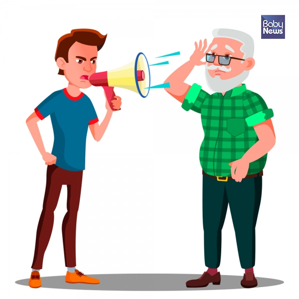 난청은 지속되면 소외감과 우울감을 초래하며 최근 연구에 따르면 치매를 일으키는 가장 큰 위험인자로 보고되고 있다. ⓒ베이비뉴스