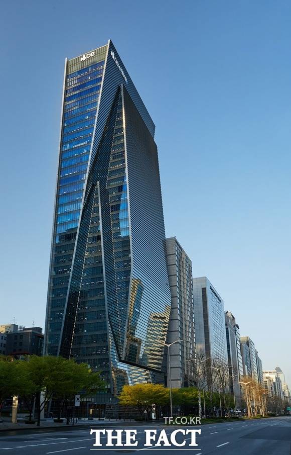 DB손해보험이 모바일 프로미카 시스템을 전면 재구축했다고 29일 밝혔다.. /DB손해보험 제공