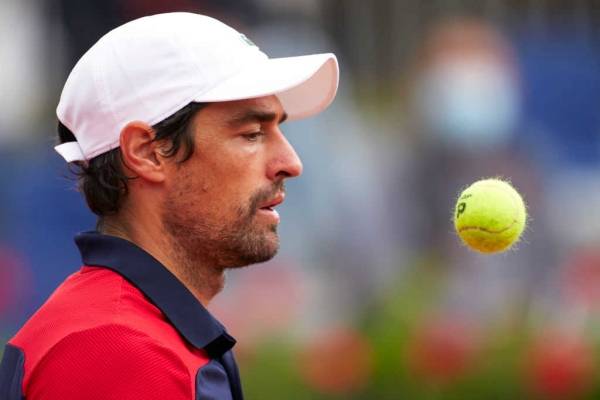 백신 접종 후유증으로 잔여 시즌을 포기한 샤르디