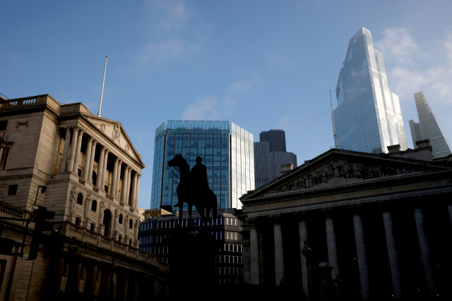 영국 런던의 ‘시티 오브 런던’ 지역. 영국중앙은행(BOE)과 글로벌 금융회사들이 몰려 있어 미국 뉴욕 월스트리트와 더불어 세계 금융시장의 중심지로 통한다. /로이터연합뉴스
