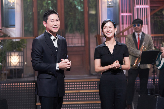 Actor Cho Yeo-jeong became the main character of the extraordinary narrative.The fifth host, Cho Yeo-jeong, appeared in Coupang Play SNL Korea released on October 2.Shin Dong-yup said, It is hard to feel this happiness in general.This host is Cho Yeo-jeong, the best actor who won four awards at Academi, he introduced Cho Yeo-jeong.Cho Yeo-jeong said, SNL Korea is the second appearance, so I want to do what I have not done.But it takes a little bit of water, and Shin Dong-yup said, Its okay, so tell me only. Soon after Cho Yeo-jeong whispered, Shin Dong-yup said, What the hell happened in America? I told the dirtiest and most dirty story Ive ever heard.It will be a little hard not only in Korea but also anywhere in the world. Cho Yeo-jeong transformed into a Jolie health trainer who caught up with members in Mosol Escape GYM, while breathing with Kwon Hyuk-soo in Rocket Girlfriend corner.The Meta Tour corner transformed into a guide character that provides a breakthrough virtual overseas travel service in line with the Corona 19 era, and the AI Department Store employee Giga Summertime corner presented Giga Hoon Jung Sang-hoon and artificial intelligence chemistry.The brilliance of the film The Parasite (director Bong Joon-ho) which shines in the 42nd Academy Awards 4th prize was revived.Shin Dong-yup, Chung Sook and Gitaek were laughing at the doctors station, and crews such as Cha Chunghwa and Jung Sang-hoon were laughing.Cho Yeo-jeong, a rich man who lived in the Namgunghyeon mansion, became a helper because his business was ruined, and Cha Chung Hwa, who was a helper, set up Bitcoin as a landlord.Cha Chung-hwa told Cho Yeo-jeong, What if you do not know the coffee mix yet?Cho Yeo-jeong said, I am so sorry, but I am grateful for keeping me in my house.This is my house. Get your head up and get rid of the tasteless coffee. But I have a beggar, so I eat the coffee I have spit out. When Cha Chung-hwa Jung Sang-hoon went out for a while, Cho Yeo-jeong and Shin Dong-yup only then sat on the couch for a while; Shin Dong-yup said, Baby.Im sorry. I invested and I screwed up, so I sit on the couch after the owner goes out like a cockroach. Cho Yeo-jeong said: I thought Id live with you forever but theres nothing eternal in the world, but lets try and get on with it.The japaguri that I did was very delicious. However, Shin Dong-yup interpreted the pronunciation of the japaguri strangely and invoked the 19th gold mode.The story ended with a family living underground becoming rich and rich with bitcoin. Kim Min-kyo, who plays Park Myung-hoon, came up to the ground and said, Coin Information Respect!, suggesting that the owner of the house had been changed.In the AI Department Store employee Giga Summertime corner, AI Acting transformed into a junior AI employee in line with Jung Sang-hoon, a good product.It looks cute, said Jung hyuk of the guest station.I want you to help me choose clothes kindly, Cho Yeo-jeong said, I have a smile patch mode. My guest is modeled on Lee Byung-huns appearance, so I think any clothes will fit well.Jung hyuk, who liked Cho Yeo-jeong, said, Its a yummy.I like you, but I would like to go to my house and work. However, Jung Sang-hoon said, Go away from the real guest. After Kim Min-kyo Joo Hyun-young appeared as a couple guest, Cho Yeo-jeong showed a size scan mode.When Kim Min-kyo said he came to buy underwear, Cho Yeo-jeong put his hand near the main area and said, Size X Small.The infant-dong corner is over there, he said, causing laughter.After that, when Ahn Young Mi, who plays the role of a rich house wife, asked for a change of clothes, Cho Yeo-jeong stopped it.Ahn Young Mi, who was upset with sarcasm, picked up 15 million won clothes and forced him to cut this price because I was upset, and Cho Yeo-jeong recognized Charke it and pushed Ahn Young Mis head and gave him excitement.