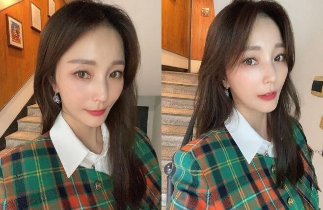 Actor Ahn Hye-Kyung has revealed the recent status of elegant beauty.Ahn Hye-Kyung posted two photos on his instagram on the 4th with an article entitled After work today.The photo shows Ahn Hye-Kyung staring at the camera.Ahn Hye-Kyung, wearing a checkered jacket, captivates the eye with an elegant charm with a neat beauty that reverses the years.The fans responded, It is so beautiful and It looks like a doll.Meanwhile, Ahn Hye-Kyung is meeting with fans of the house as a FC moth team in SBS entertainment The Girls Who Beat Goals.
