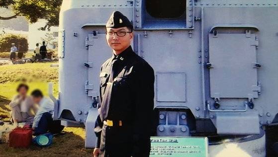 2010년 3월 26일 천안함 폭침 사고 이전 해군 복무 시절의 신은총 하사. 신은총 예비역 하사