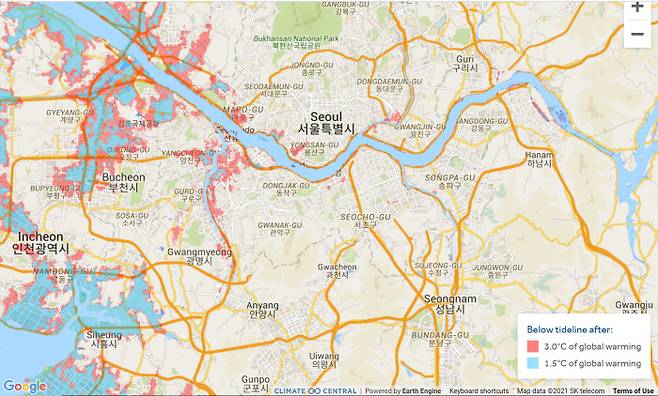 지구 온도가 1.5도 올랐을 때 침수될 수 있는 수도권 지역(하늘색)과 지구 온도가 3도 올랐을 때 침수될 수 있는 수도권 지역(분홍색)의 지도. 클라이밋 센트럴 제공