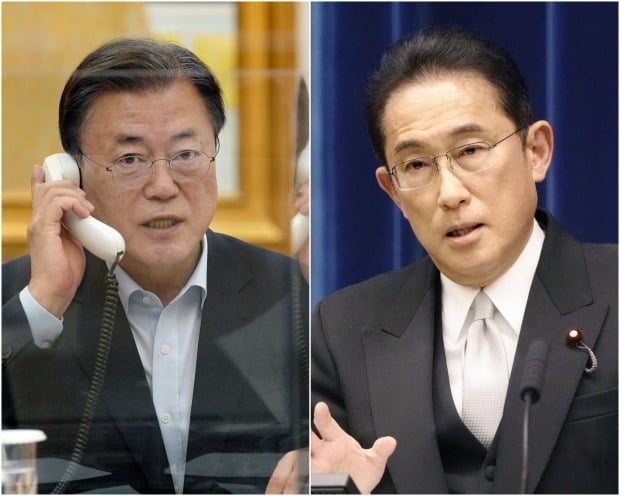 문재인 대통령(왼쪽사진)이 15일 오후 청와대에서 기시다 후미오 일본 총리(오른쪽 사진)와 정상 통화를 하고 있다. /사진=연합뉴스