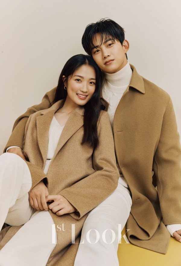 First Look Magazine released some picture cuts in advance, foreshadowing the cover story of the 228th episode, which features the warm-hearted lover chemistry of Ok Taek Yeon and Kim Hye-yoon, the main characters of TVNs monthly drama Assa and Joy, which is about to be broadcast on November 8th.In this photo, the two of them took off the hanbok in the drama and showed a natural couples similar look as if they did not decorate the comfortable and warm knit of Club Monaco and a warm beige coat.In addition, OkTaek Yeon showed a perfect boyfriend look by matching the black coat and slacks with a classic and chic design, and Kim Hye-yoon completed a feminine look by matching a lovely flower pattern One piece and a black fur coat.In particular, the two of them are not only shooting, but also chatting during the breaks, and they have led to a cheerful atmosphere by emitting the previous couple Chemie.In an interview after the filming, Kim Hye-yoon said, I was attracted to the bright and imposing side of Joy who rushes for happiness.I will do my best to show the mature and charming charm of Joy, which is not like a woman in the Joseon Dynasty. After the intense villain of Vincenzo, Ok Taek Yeon, who chose the word Ian Thorpe and predicted the transformation of acting, said, I am satisfied that Hanbok seems to fit well. I am doing a lot of research so that I can do it. The couples photos and interviews with OkTaek Yeon and Kim Hye-yoon will be available at First Look 228, which will be published on October 21st.