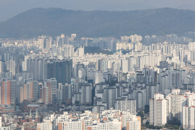 10월 14일 서울 남산에서 바라본 서울 시내 아파트 모습. (사진=연합뉴스)