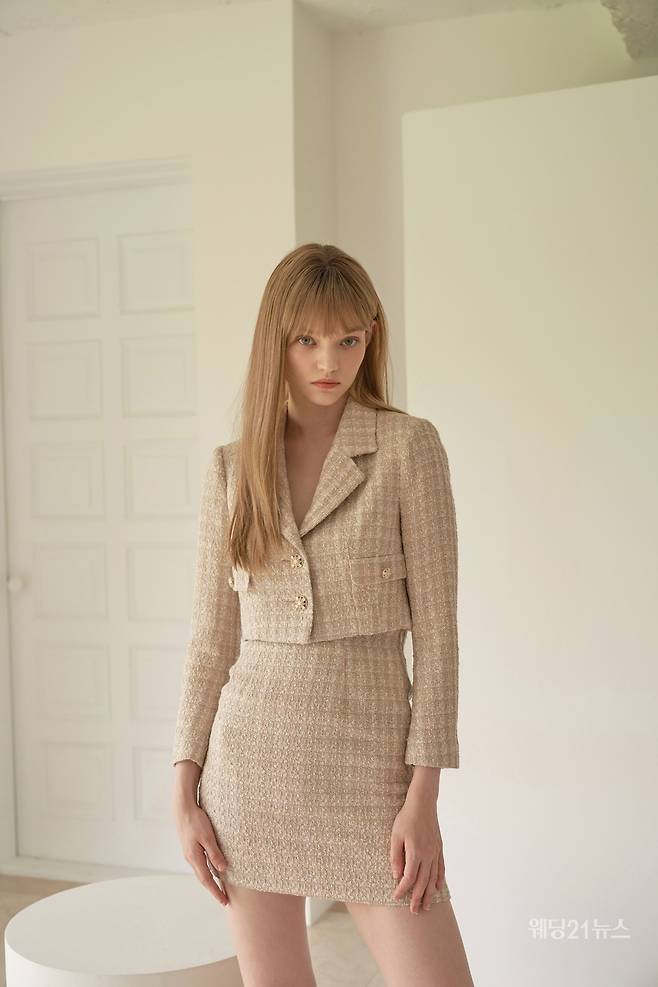 출처: 이바나 헬싱키(Ivana Helsinki) 'Printed Dress Collection' / 'Special Day Wear Collection'