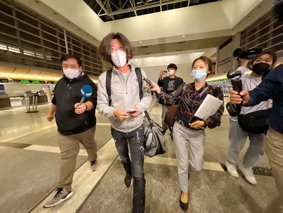 남욱 LA공항 출국