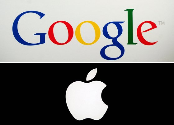 인앱결제강제금지법이 통과됐지만 구글과 애플이 가시적인 이행 계획을 내놓지 않고 있다. 사진은 구글과 애플의 로고 [AFP=연합뉴스]