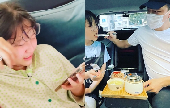 Jung Woong-ins wife, Easyin, said on the 17th, Our Soyun passed Yewon School.I have been eating lunch in Coronaro tea and drawing a long time at the academy. I have always been able to finish the past year with Paz Vega on both shoulders and have not been able to play and eat as much as I like. Lets start our easy life in the future, but it will not be easy in the future, said Sui Gu, who was so bored with her sister, who was waiting for her sister and her sister who had not traveled even after her test because of her brother.Lunchbox Ride pencil sharpener .. It was hard for my mother, but Father helped me a lot and saved it as a pleasant memory! Our soul is good! Sui Gu In the video, Soyun Yang is crying when she heard the news of her passing. Beyond the video, she also has the voice of Jung Woong-in, who is delighted that I am Soyun did well.The ensuing photo shows Soyun, who eats lunch boxes in the car with a lot of practice, worn pencils and erasers.Especially, Jung Woong-ins caring father, who feeds food directly and cuts pencils, attracts attention.Meanwhile, Jung Woong-in married his wife Easyin in 2006, and has three daughters in her family. She appeared on MBC Wheres the Father with her daughters Seyun, Soyun and Dayun Yang.Our Soyun passed Yewon SchoolThe whole family had a touching Haru because they could finish the past year so happily that they had not been able to play and eat all the time with Paz Vega on both shoulders because they had been drawing at the school for a long time after eating lunch in Coronaro teaHow much our Soyun, who cried with her mother at the moment of confirmation of acceptance, was so sad. It will not be easy in the future.Seyun and her sister, who had not traveled even after the test because of her brother, waited for time and she was over Sui Gu.Lunchbox Ride pencil sharpener .. My mother was hard, but Father helped me a lot and saved it as a pleasant memory!We are so good! Sui GuPhoto = Easy Instagram