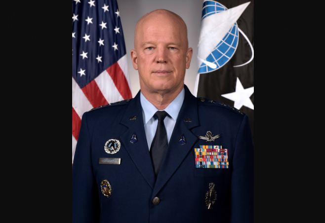 존 레이먼드 미국 우주군참모총장이 한국을 포함한 전 세계 국가와 강력한 파트너십 구축을 미 우주군의 최우선 추진 사항으로 꼽았다. 미 우주군 제공
