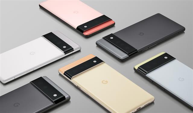 ③ - 구글이 20일 오전 2시 공개한 스마트폰 신제품 ‘픽셀6’ 시리즈.구글 제공