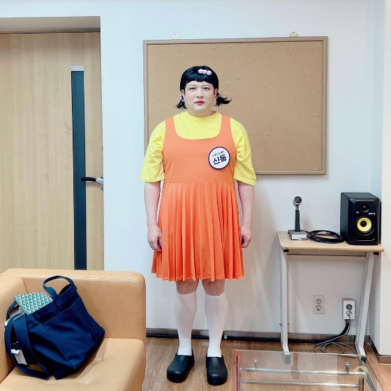 Shindong posted a picture and a picture on his instadram on the 19th, Do you want to play a Game? Younghee. Squid Game. Halloween.The photo shows Shin Dong, dressed as a Young Hee doll in Netflixs Squid Game, which is popular all over World. From head to toe, the synchro rate is 100% with Young Hee dolls.The fans who saw the photos responded in various ways such as Perfect, Shindong brother is pretty, Lets play a Game. Kim also added a smile by commenting Its a big hit.On the other hand, Squid Game tells the story of people who participated in the question survival with a prize money of 45.6 billion won, risking their lives to become the last winner and challenging the extreme Game.Lee Jung-jae played the main character, and Park Hae-soo, Oh Young-soo, Jung Ho-yeon and Heo Sung-tae appeared. He was loved not only in Korea but also around World and caused a syndrome of squid Game.