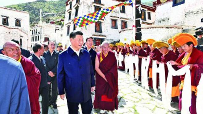 티베트 방문한 시진핑 주석 (출처: 광명일보)
