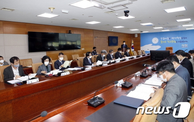 21일 전북교육청 정책협의실에서 ‘제3차 전라북도 교육행정협의회가 개최됐다.(전북교육청 제공)© 뉴스1