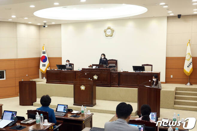 대전 유성구의회가 22일 제252회 임시회 1차 본회의를 하고 있다.(유성구의회 제공)© 뉴스1