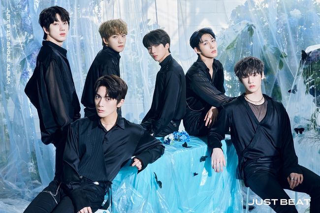 The JUST BEAT concept photo of the group JUST B (Just Be) has all been unveiled.JUST B (The Mission People, Lee Geon-u, baein, JM, Jeon Do-yeom, and Kim Sang-woo) released two group cuts using butterflies and flowers as the last concept photo of their first single album JUST BEAT (Eat Just Beat) on the official SNS on the 22nd.JUST B, which prepared a total of three concept photo versions, including masks, light and shadow, and butterflies and flowers, revealed a fascination aura in the last group cut.The background of the blue tone and the appearance of the black styling members are well combined.JUST B is expected to solve the story of different characters with a high-quality music and stage following the eyes.Above all, I wonder how the objects such as masks, light and shadows, butterflies and flowers hidden in concept photos released by JUST B six times have melted into their solid stories.JUST B, which has completed the concept photo release, will show additional teaser contents such as album cover image and music video teaser until the release of JUST BEAT on the 27th, and will raise the expectation of music fans even more.JUST BEAT is an album that will expand JUST Bs worldview. The title song TICK TOCK (TickTalk), which has some of the sound sources pre-released with its highlight medley, has intense addiction.In addition, it is expected that JUST B will be able to confirm the various charms through three songs, Vindicated and Try.JUST BEAT, which will be released in four months after its debut, will be released on various online music sites at 6 pm on the 27th and will be released as a physical album.At 2 pm on the 24th, Twitter Inc. The Blue Room Q & A live will be in real-time communication before comeback.Blue Dot Entertainment