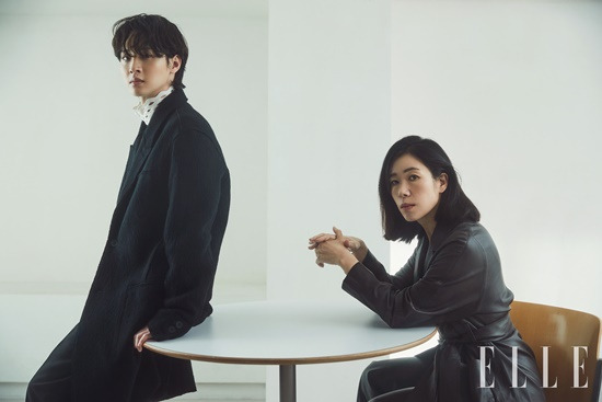 Yeom Hye-ran and Jang Dong-yoon recently filmed a picture with fashion magazine Elle.In the Toei Animation movie Taeil, the two people who became the voice of Jeon Taeil and Lee So-sun respectively increased the concentration of the picture by radiating the warm and soft charisma of the original.In an interview with the photo shoot, the two actors revealed a small meeting about Taeil.Asked if it was burdensome to act on historical figures, Jang Dong-yoon said: As soon as I was offered, I decided to appear. It was just Taeil.I was worried about how to express it properly rather than feeling the burden. Lee So-sun is a person who has changed his life through a big event, and since then, he has become a place to warmly lean on the field to many people.A series of events are drawn specifically through a movie, and they show the back side of what we did not know.I think it is a privilege of a job as an actor to be able to participate in a work with such a message. The two actors who first met their breathing with their voices added a feeling of breathing together.Jang Dong-yoon said, I felt that I could convey authenticity with my voice alone.I was able to learn a lot from the way I was immersed in the deep feelings and inner feelings of the person and Acting. When compared to me at that age, the actors now have a strong sense of challenge and are proud.I think it is cool to have a self-confidence like Jang Dong-yoon actor. Taeil is a Toei Animation film about the story of the peace market in 1970 and the story of you Jeon Taeil, who fought hotly to change the unfair working environment. It is a work that succeeded in achieving the fund raising by participating in crowdfunding last year, which was held for the 50th anniversary of Jeon Taeil.Interviews with the pictures of Yeom Hye-ran and Jang Dong-yoon can be found in the November issue of Elle.Photo = Elle