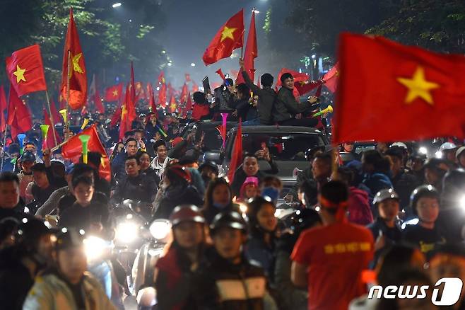 베트남 축구 팬들의 모습 © AFP=뉴스1