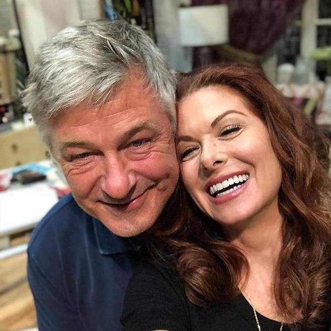 2018년 7월 할리우드 배우 데브라 메싱이 공개한 알렉 볼드윈과 함께 찍은 사진./사진=데브라 메싱 인스타그램