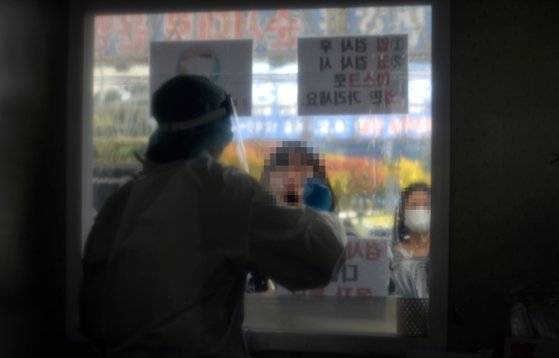 신종 코로나바이러스 감염증(코로나19) 선별검사소. 김성태 기자